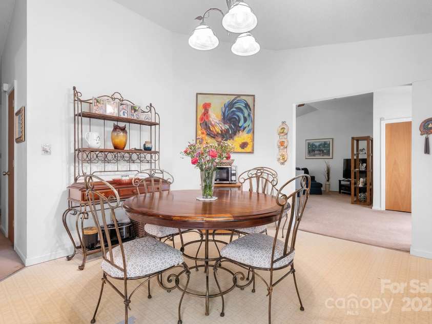 6601 Charlotte Highway, York, SC 29745.  MLS# CAR4274584, YatesRealty ID 24421. 