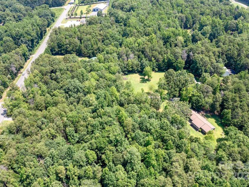 6601 Charlotte Highway, York, SC 29745.  MLS# CAR4274584, YatesRealty ID 24421. 