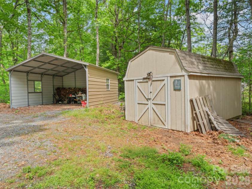 103 Old Southside Road, Saluda, NC 28773.  MLS# CAR4376836, YatesRealty ID 24422. 