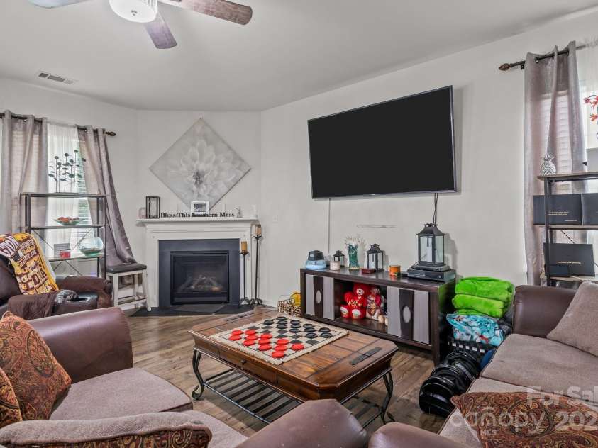 413 Wheat Field Drive, Mount Holly, NC 28120.  MLS# CAR4260299, YatesRealty ID 24423. 