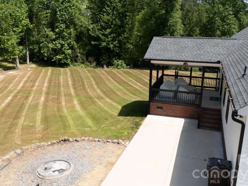 949 Jason Lyle Drive, Rock Hill, SC 29730.  MLS# CAR4375375, YatesRealty ID 24423. 