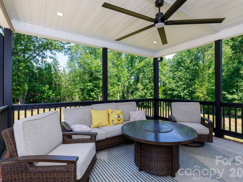 949 Jason Lyle Drive, Rock Hill, SC 29730.  MLS# CAR4375375, YatesRealty ID 24423. 