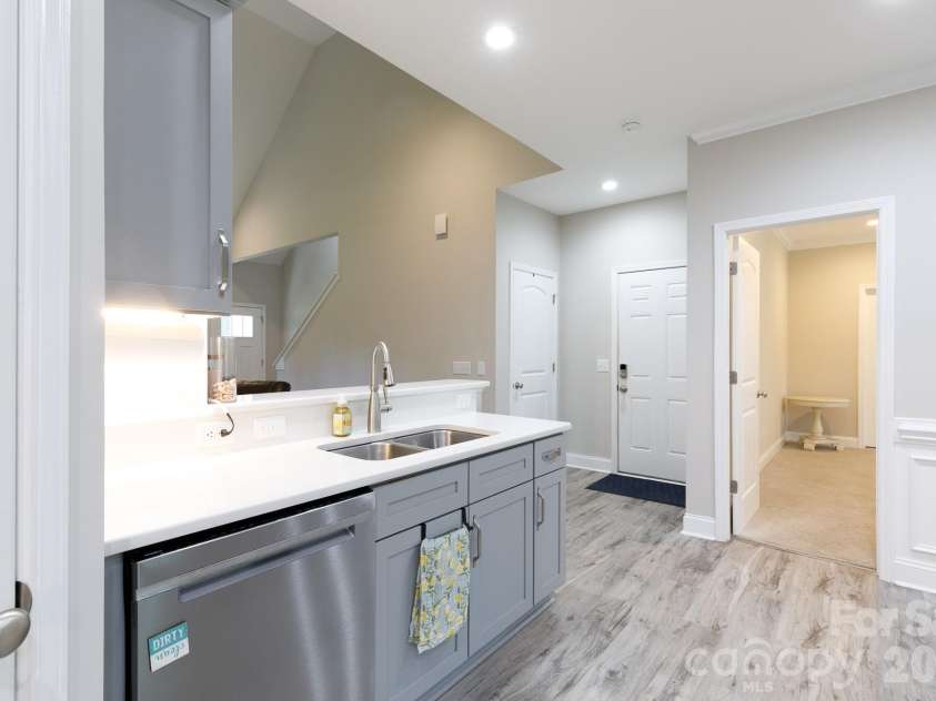 949 Jason Lyle Drive, Rock Hill, SC 29730.  MLS# CAR4375375, YatesRealty ID 24423. 