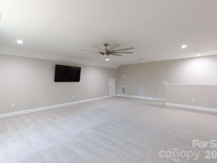 949 Jason Lyle Drive, Rock Hill, SC 29730.  MLS# CAR4375375, YatesRealty ID 24423. 