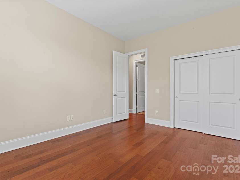 1400 Delaney Drive, Matthews, NC 28104.  MLS# CAR4255210, YatesRealty ID 24424. 