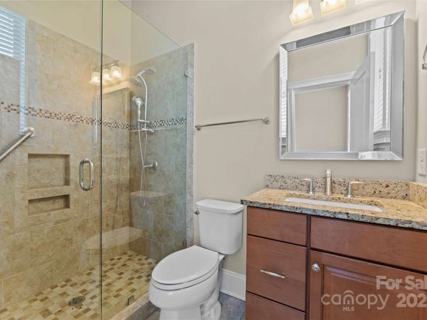 1400 Delaney Drive, Matthews, NC 28104.  MLS# CAR4255210, YatesRealty ID 24424. 