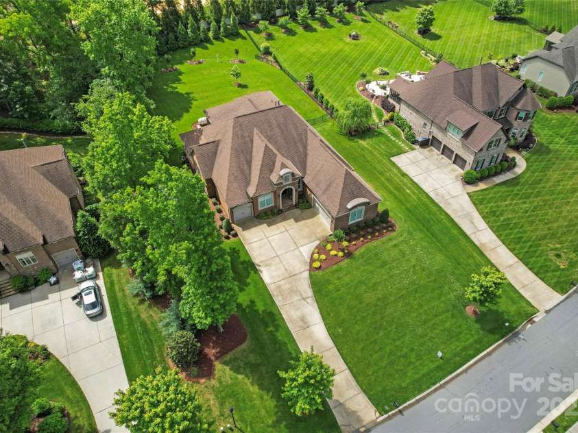 1400 Delaney Drive, Matthews, NC 28104.  MLS# CAR4255210, YatesRealty ID 24424. Aerial view