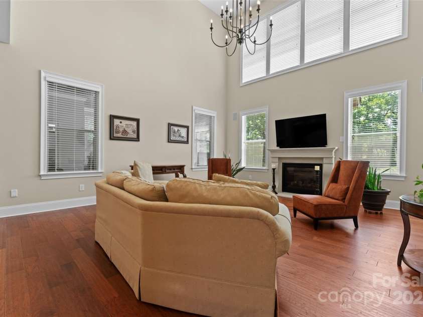 1400 Delaney Drive, Matthews, NC 28104.  MLS# CAR4255210, YatesRealty ID 24424. Great Room