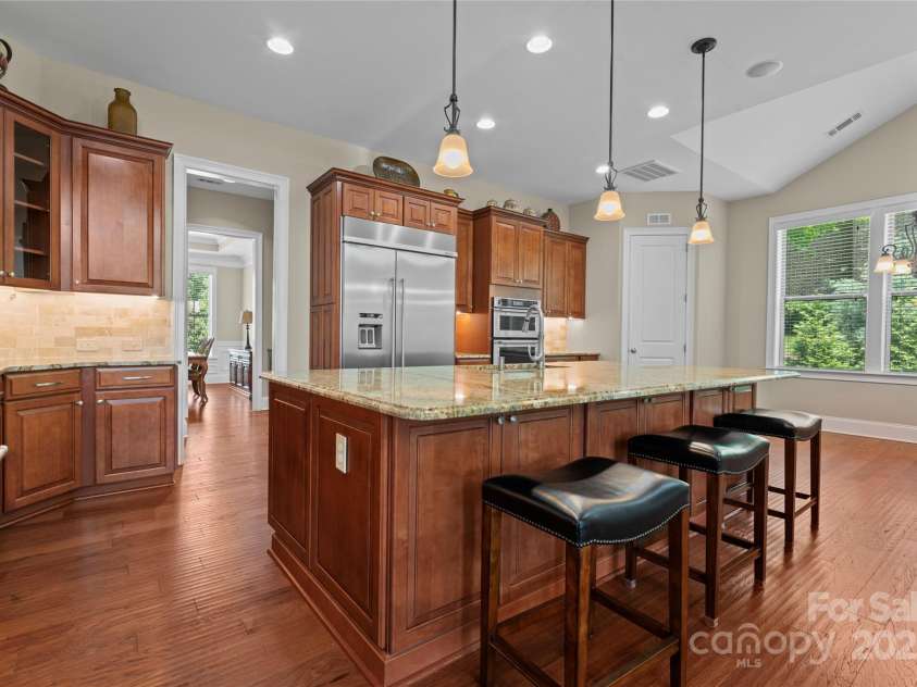 1400 Delaney Drive, Matthews, NC 28104.  MLS# CAR4255210, YatesRealty ID 24424. Kitchen