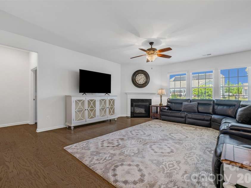 6058 Kings Canyon Way, Lancaster, SC 29720.  MLS# CAR4381279, YatesRealty ID 24424. 