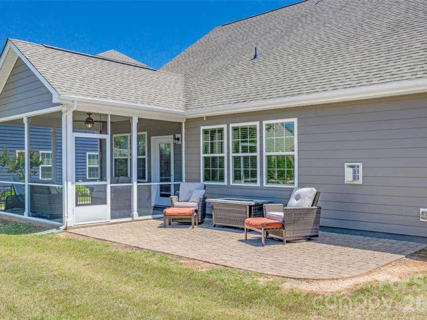 6058 Kings Canyon Way, Lancaster, SC 29720.  MLS# CAR4381279, YatesRealty ID 24424. 