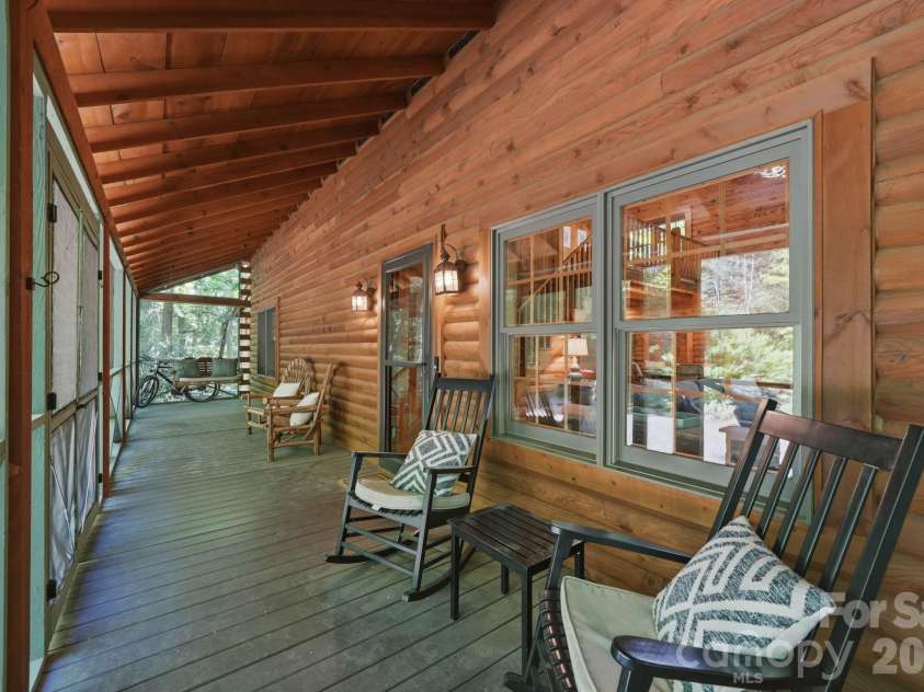 16 Shadow Brook Drive, Flat Rock, NC 28731.  MLS# CAR4373475, YatesRealty ID 24425. 