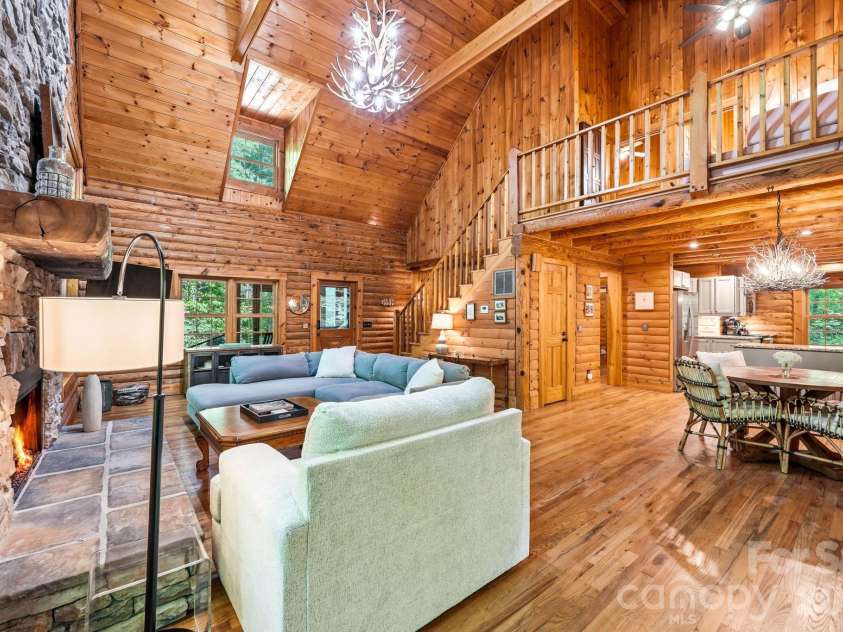 16 Shadow Brook Drive, Flat Rock, NC 28731.  MLS# CAR4373475, YatesRealty ID 24425. 