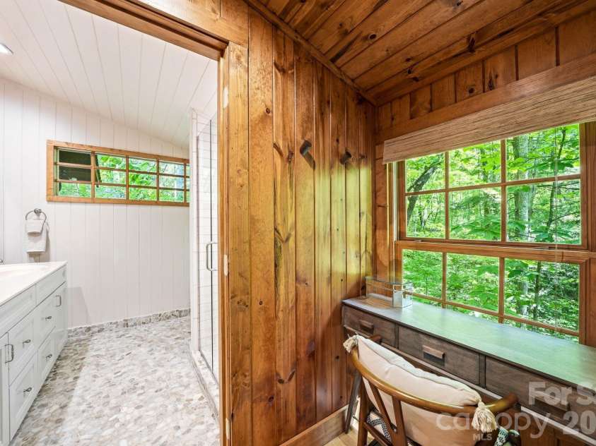 16 Shadow Brook Drive, Flat Rock, NC 28731.  MLS# CAR4373475, YatesRealty ID 24425. 