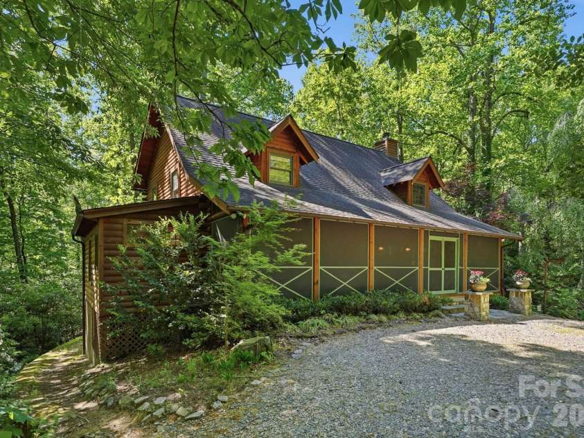 16 Shadow Brook Drive, Flat Rock, NC 28731.  MLS# CAR4373475, YatesRealty ID 24425. 