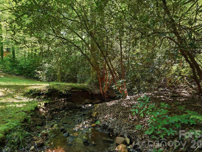 16 Shadow Brook Drive, Flat Rock, NC 28731.  MLS# CAR4373475, YatesRealty ID 24425. 