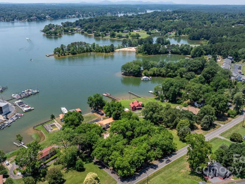 237 Shiloh Church Road, Hickory, NC 28601.  MLS# CAR4275859, YatesRealty ID 24425. 