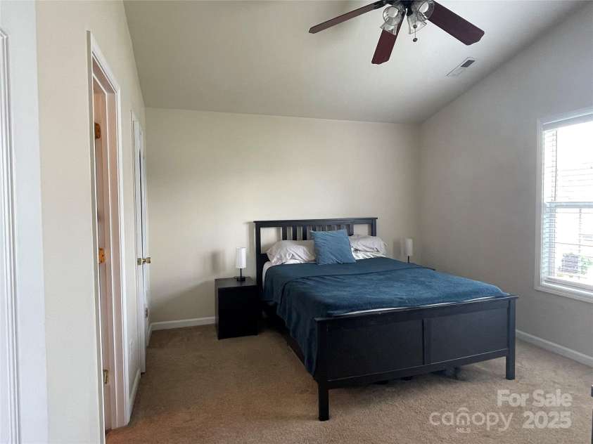 1177 Triece Lane, Charlotte, NC 28215.  MLS# CAR4268656, YatesRealty ID 24426. 