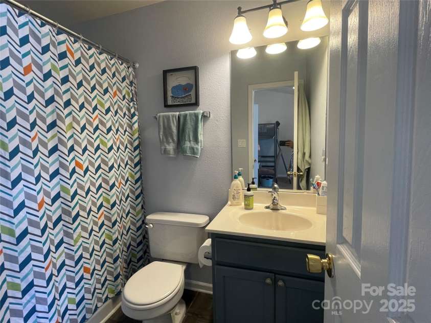 1177 Triece Lane, Charlotte, NC 28215.  MLS# CAR4268656, YatesRealty ID 24426. 
