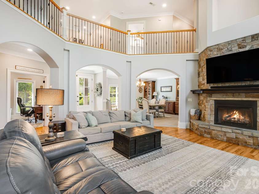 2 Sterling Run Drive, Fletcher, NC 28732.  MLS# CAR4377297, YatesRealty ID 24426. 