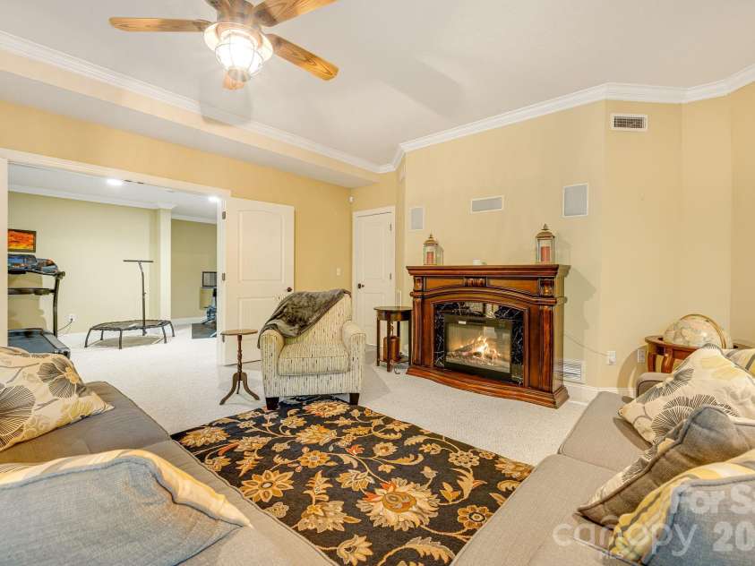 2 Sterling Run Drive, Fletcher, NC 28732.  MLS# CAR4377297, YatesRealty ID 24426. 