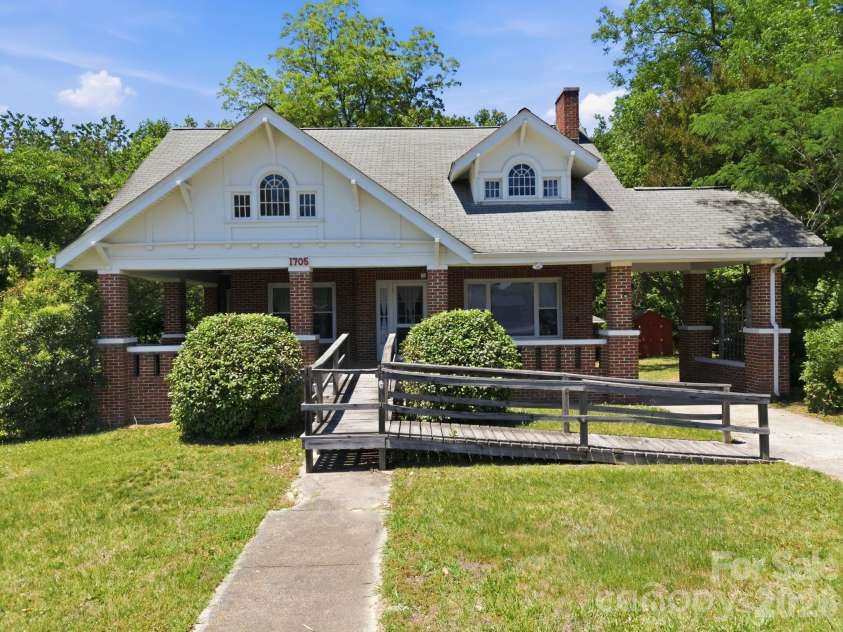 1705 US 52 Highway, Albemarle, NC 28001.  MLS# CAR4385397, YatesRealty ID 24427. 