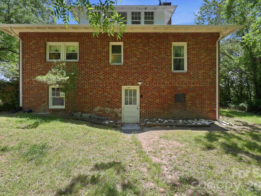 1705 US 52 Highway, Albemarle, NC 28001.  MLS# CAR4385397, YatesRealty ID 24427. 