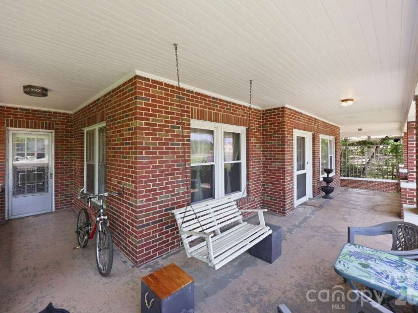 1705 US 52 Highway, Albemarle, NC 28001.  MLS# CAR4385397, YatesRealty ID 24427. 