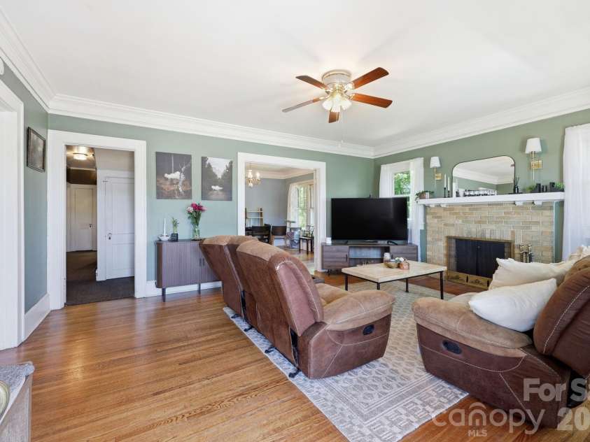 1705 US 52 Highway, Albemarle, NC 28001.  MLS# CAR4385397, YatesRealty ID 24427. 