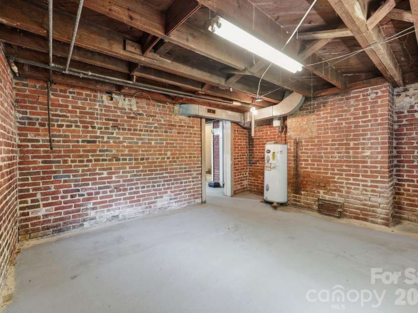1705 US 52 Highway, Albemarle, NC 28001.  MLS# CAR4385397, YatesRealty ID 24427. 