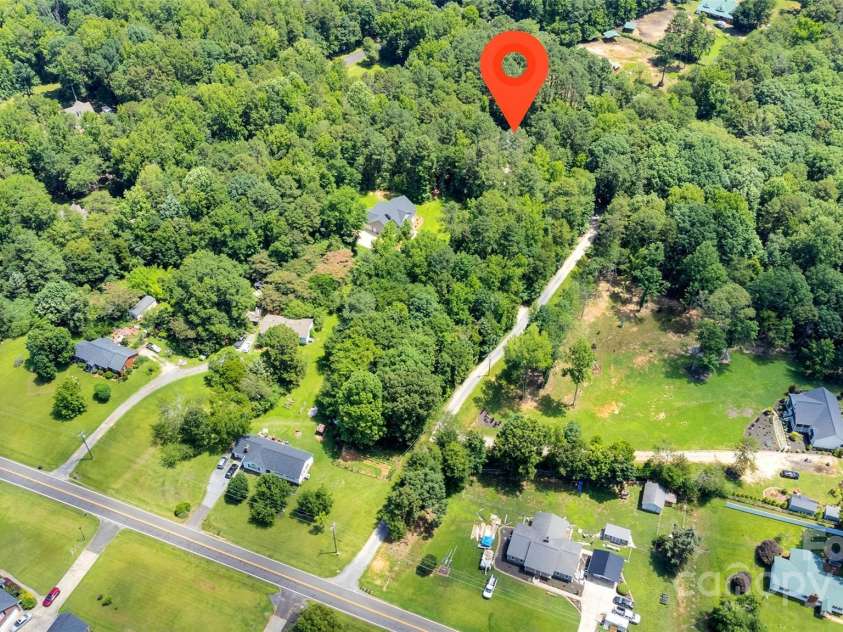 746 Peachtree Road, Rock Hill, SC 29730.  MLS# CAR4274656, YatesRealty ID 24428. Road Location