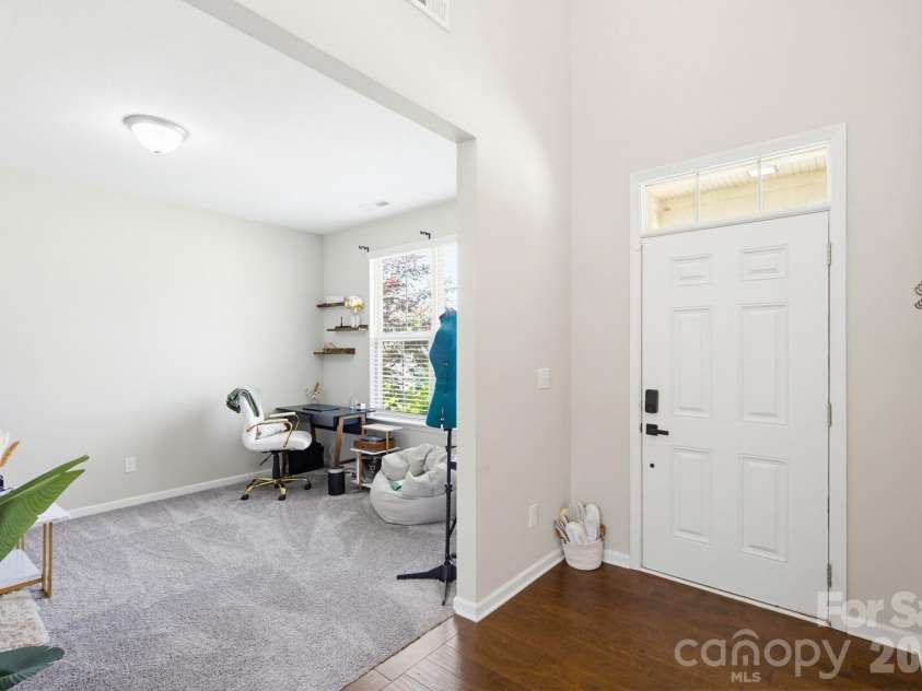 840 Oak Manor Drive, Concord, NC 28025.  MLS# CAR4376551, YatesRealty ID 24429. 