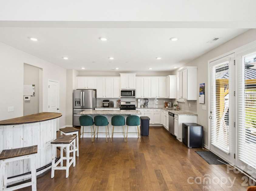 840 Oak Manor Drive, Concord, NC 28025.  MLS# CAR4376551, YatesRealty ID 24429. 