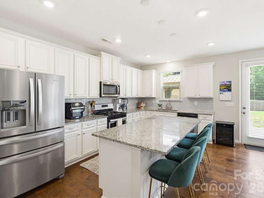 840 Oak Manor Drive, Concord, NC 28025.  MLS# CAR4376551, YatesRealty ID 24429. 