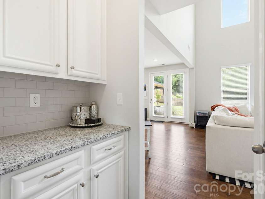 840 Oak Manor Drive, Concord, NC 28025.  MLS# CAR4376551, YatesRealty ID 24429. 