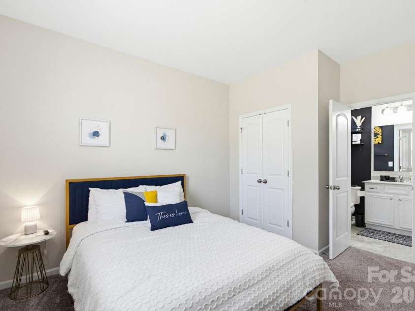 840 Oak Manor Drive, Concord, NC 28025.  MLS# CAR4376551, YatesRealty ID 24429. 