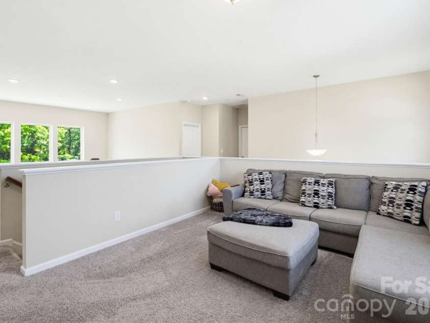 840 Oak Manor Drive, Concord, NC 28025.  MLS# CAR4376551, YatesRealty ID 24429. 