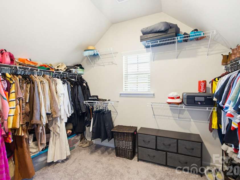 840 Oak Manor Drive, Concord, NC 28025.  MLS# CAR4376551, YatesRealty ID 24429. 