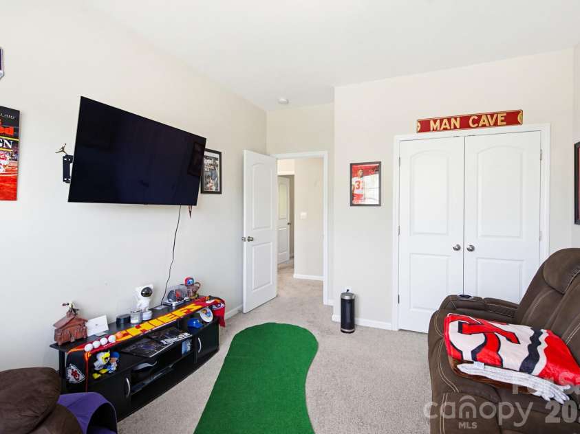 840 Oak Manor Drive, Concord, NC 28025.  MLS# CAR4376551, YatesRealty ID 24429. 