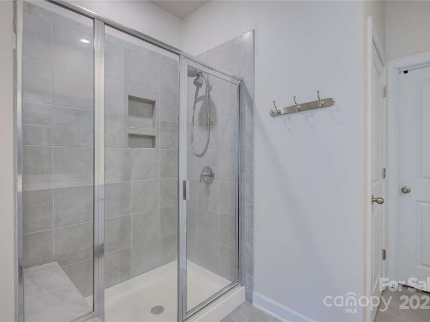 9226 Dunwich Drive, Gastonia, NC 28056.  MLS# CAR4268890, YatesRealty ID 24429. 