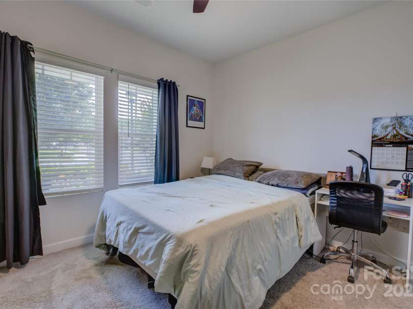 9226 Dunwich Drive, Gastonia, NC 28056.  MLS# CAR4268890, YatesRealty ID 24429. Bedroom 3