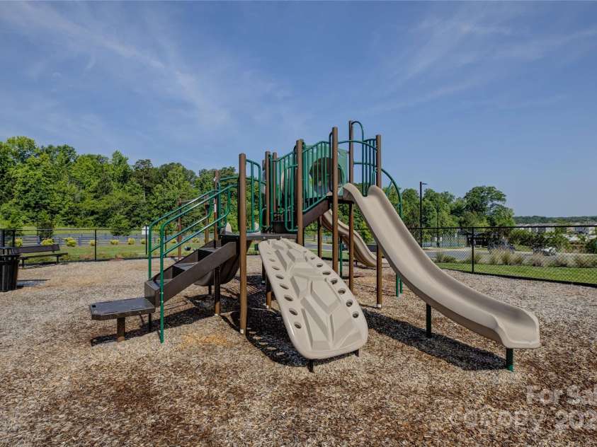 9226 Dunwich Drive, Gastonia, NC 28056.  MLS# CAR4268890, YatesRealty ID 24429. Community playground