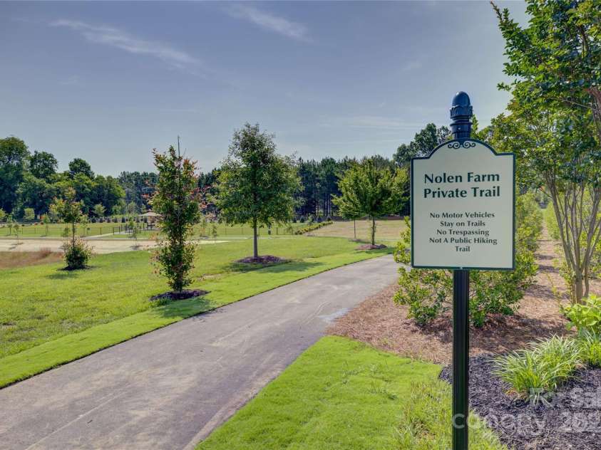 9226 Dunwich Drive, Gastonia, NC 28056.  MLS# CAR4268890, YatesRealty ID 24429. Walking Trails