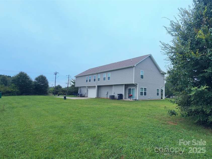 14727 Choate Circle, Charlotte, NC 28273.  MLS# CAR4287456, YatesRealty ID 2443. Lots of place to play around!