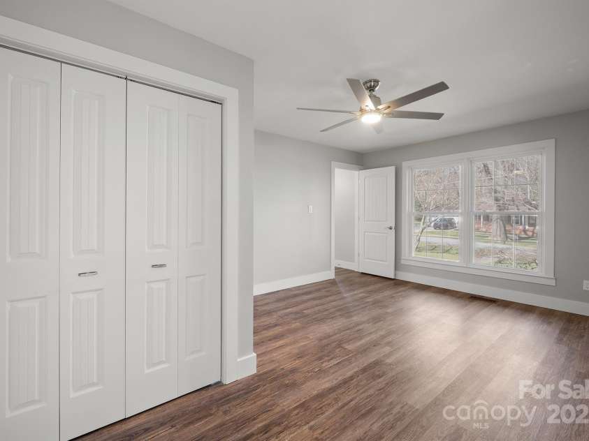 306 7th Street Place, Conover, NC 28613.  MLS# CAR4234782, YatesRealty ID 2443. 