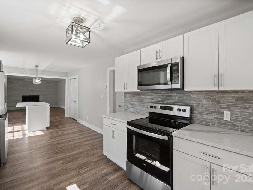 306 7th Street Place, Conover, NC 28613.  MLS# CAR4234782, YatesRealty ID 2443. 