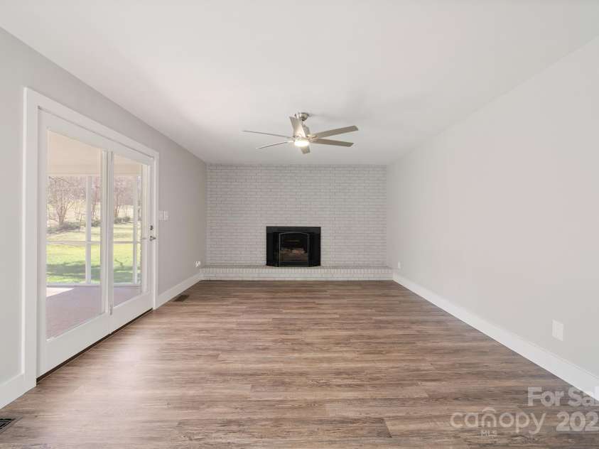 306 7th Street Place, Conover, NC 28613.  MLS# CAR4234782, YatesRealty ID 2443. 