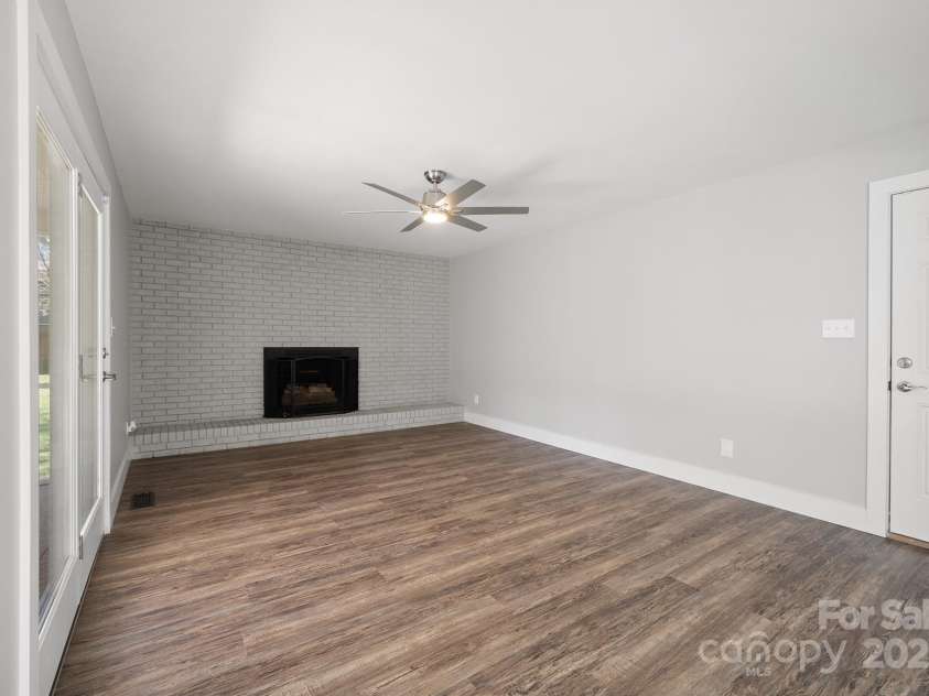 306 7th Street Place, Conover, NC 28613.  MLS# CAR4234782, YatesRealty ID 2443. 