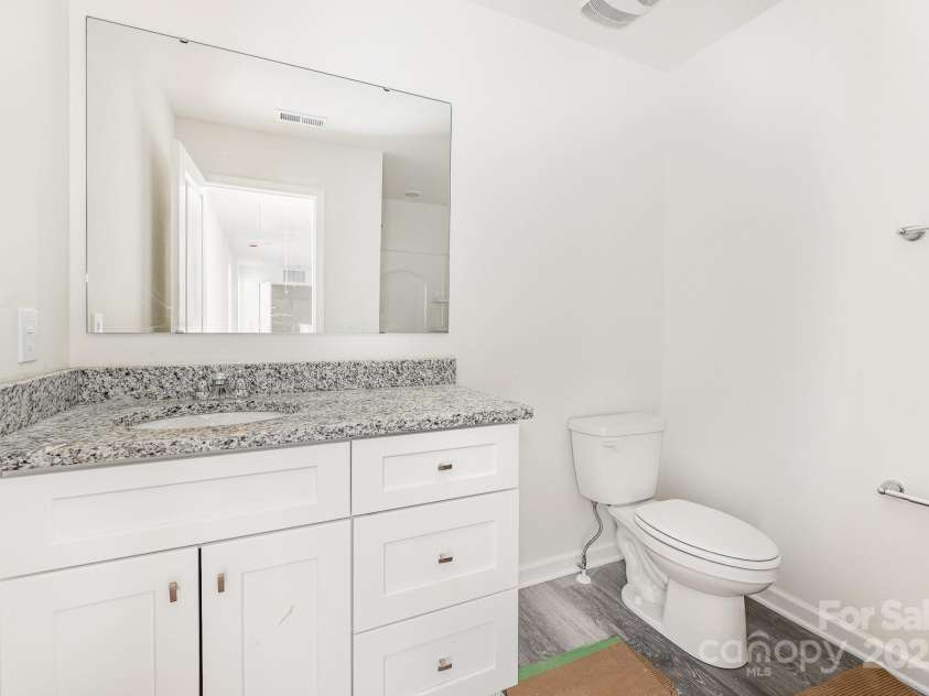 126 Bell Street, Statesville, NC 28677.  MLS# CAR4276500, YatesRealty ID 24430. 