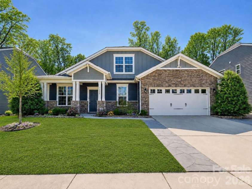 7420 Tullamore Glen, Huntersville, NC 28078.  MLS# CAR4323315, YatesRealty ID 24431. Primary on main